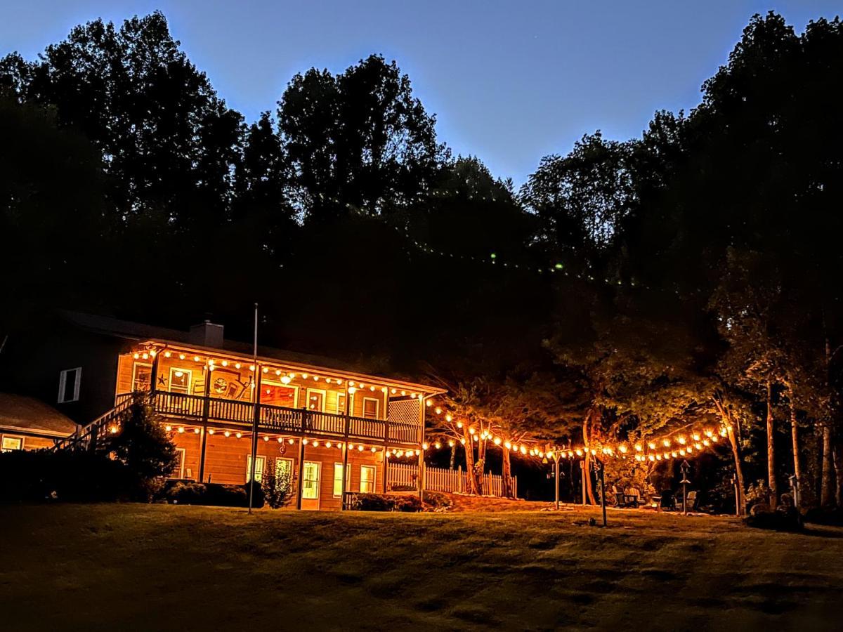 Ole Smoky Bnb - Game Room, Hot Tub, Mtn Views! Pigeon Forge Extérieur photo