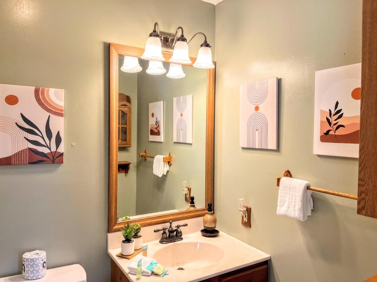 Ole Smoky Bnb - Game Room, Hot Tub, Mtn Views! Pigeon Forge Extérieur photo