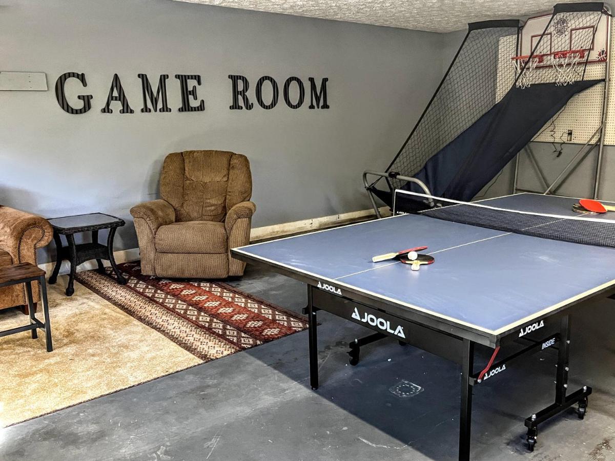 Ole Smoky Bnb - Game Room, Hot Tub, Mtn Views! Pigeon Forge Extérieur photo