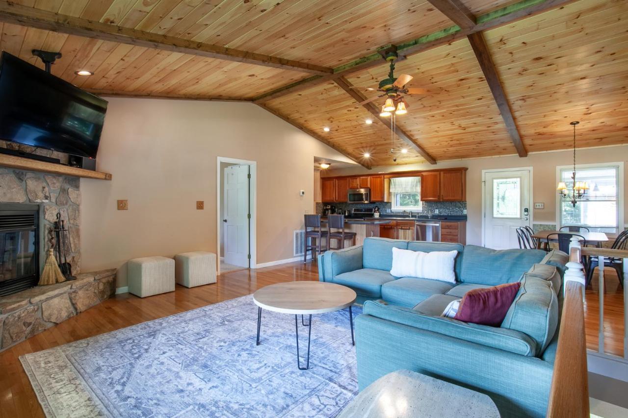Ole Smoky Bnb - Game Room, Hot Tub, Mtn Views! Pigeon Forge Extérieur photo
