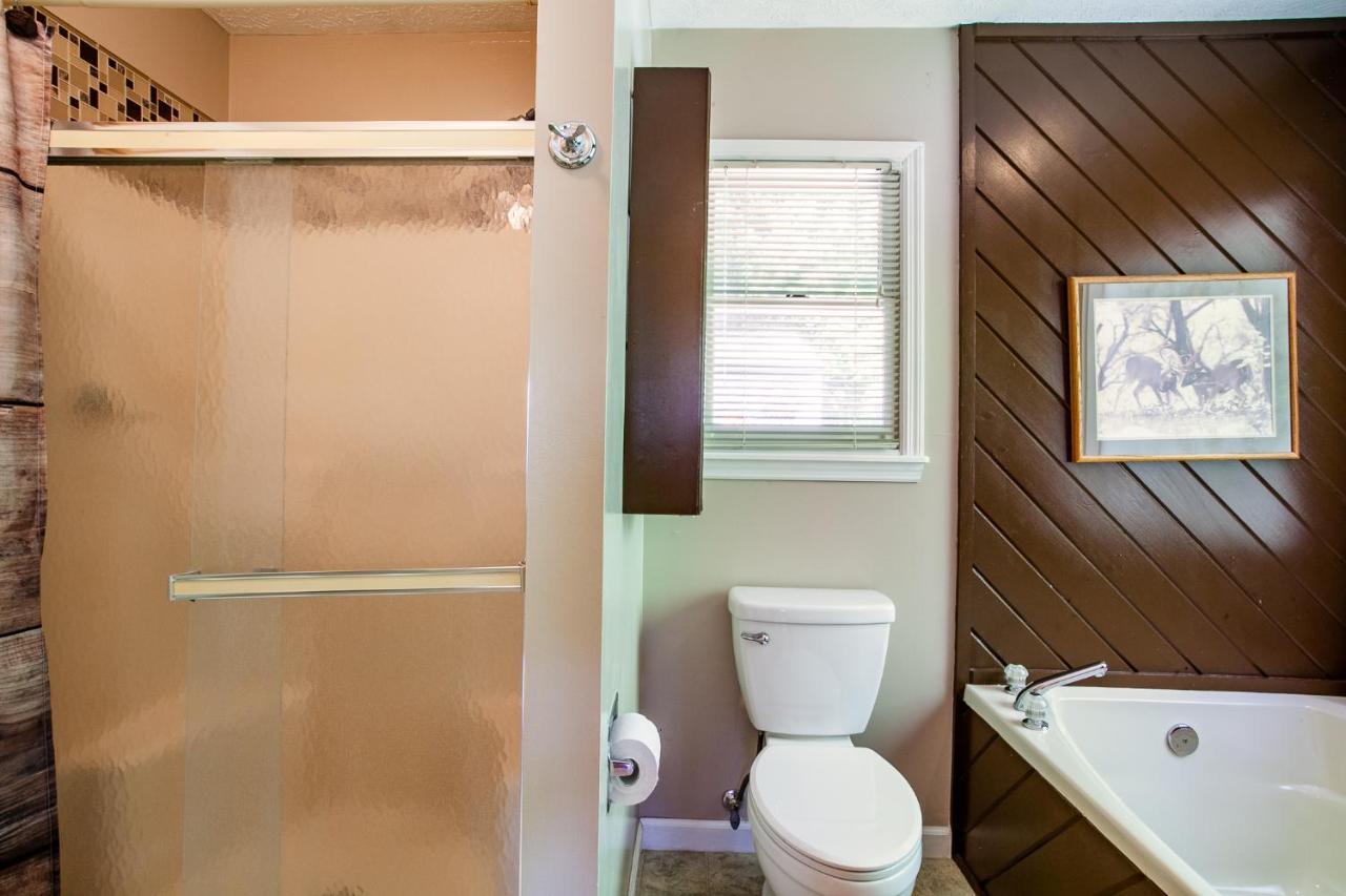 Ole Smoky Bnb - Game Room, Hot Tub, Mtn Views! Pigeon Forge Extérieur photo