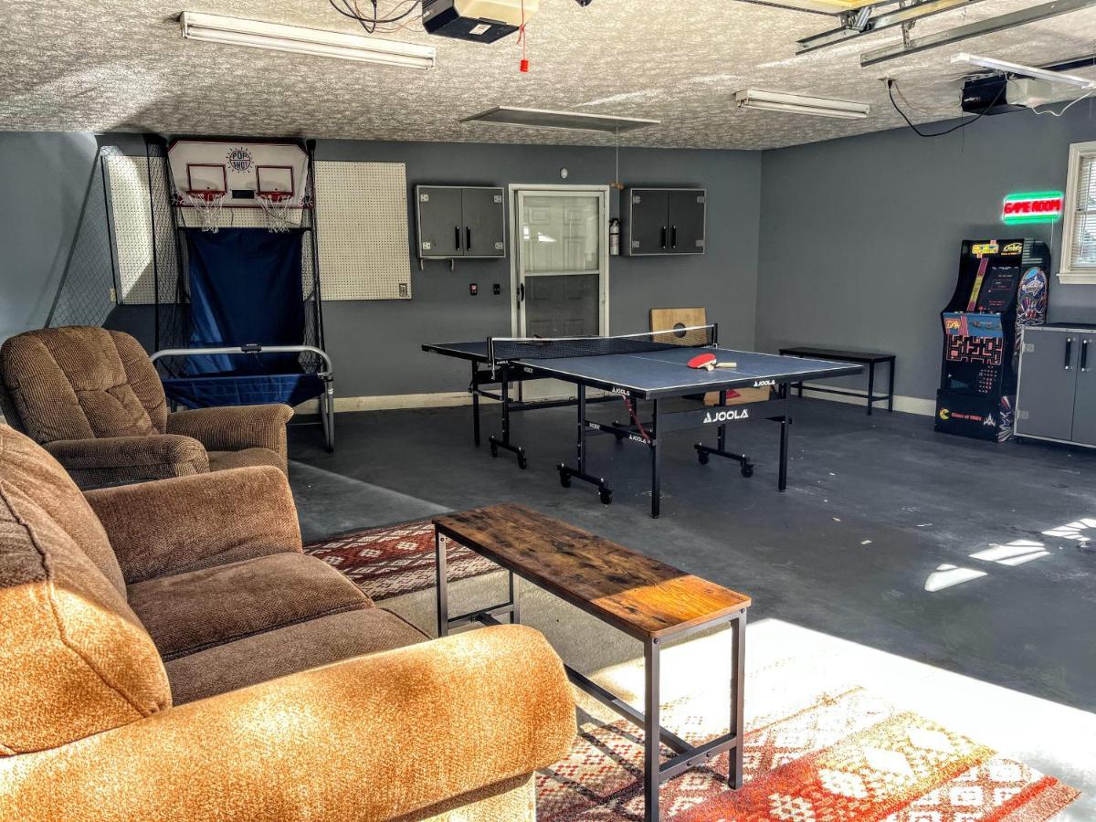 Ole Smoky Bnb - Game Room, Hot Tub, Mtn Views! Pigeon Forge Extérieur photo