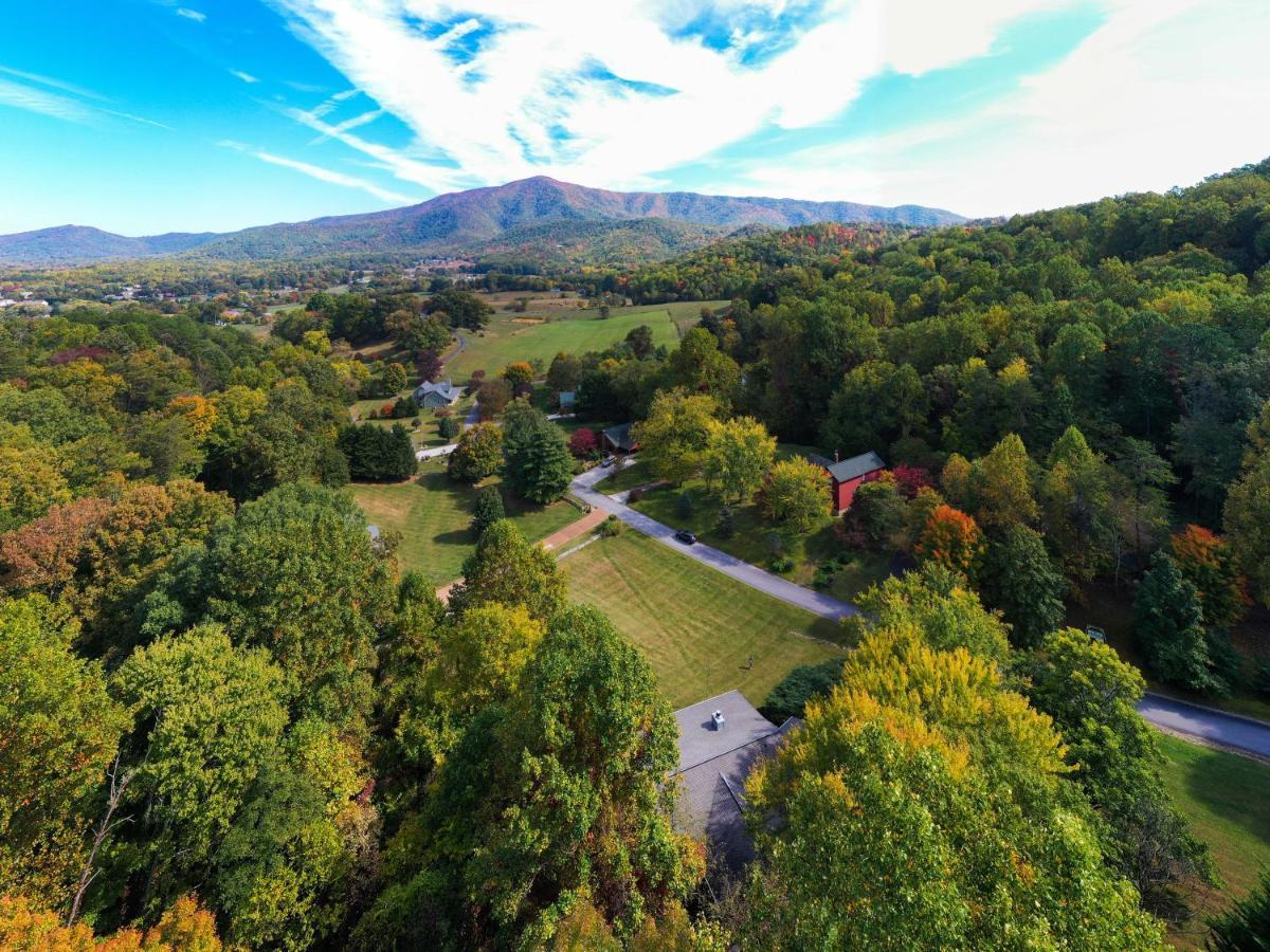 Ole Smoky Bnb - Game Room, Hot Tub, Mtn Views! Pigeon Forge Extérieur photo