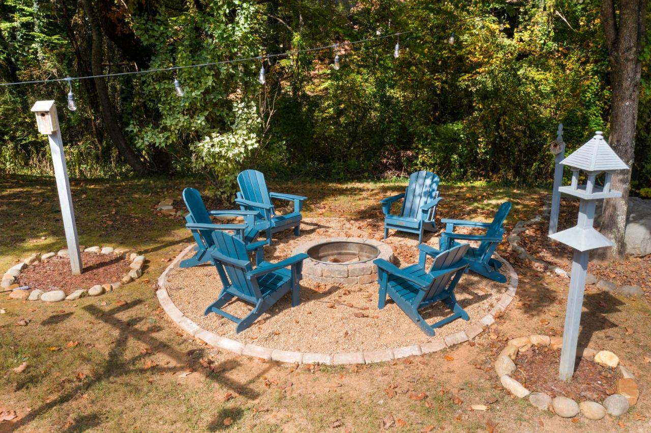 Ole Smoky Bnb - Game Room, Hot Tub, Mtn Views! Pigeon Forge Extérieur photo