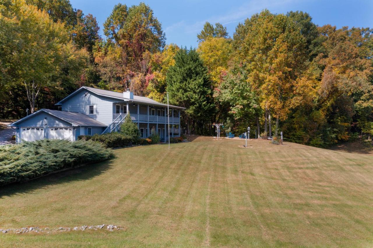 Ole Smoky Bnb - Game Room, Hot Tub, Mtn Views! Pigeon Forge Extérieur photo